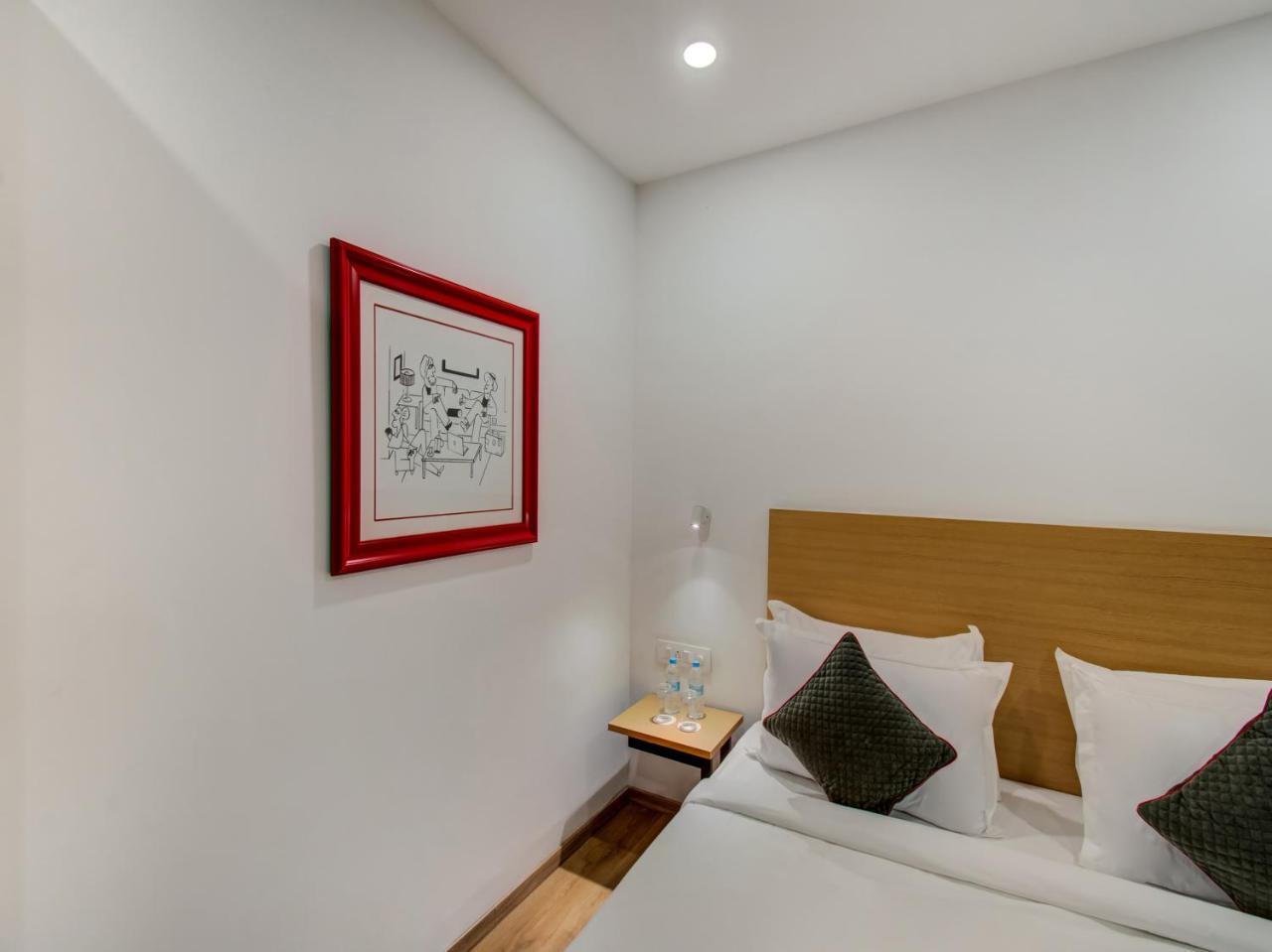 Oyo Townhouse 66 Nagpur Station Ca Road Hotel Exterior photo